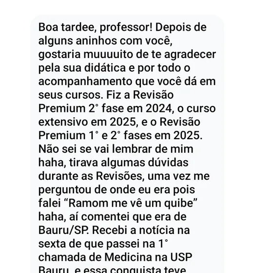 Mensagem da Gabriele contando a aprovação em Medicina na USP Bauru